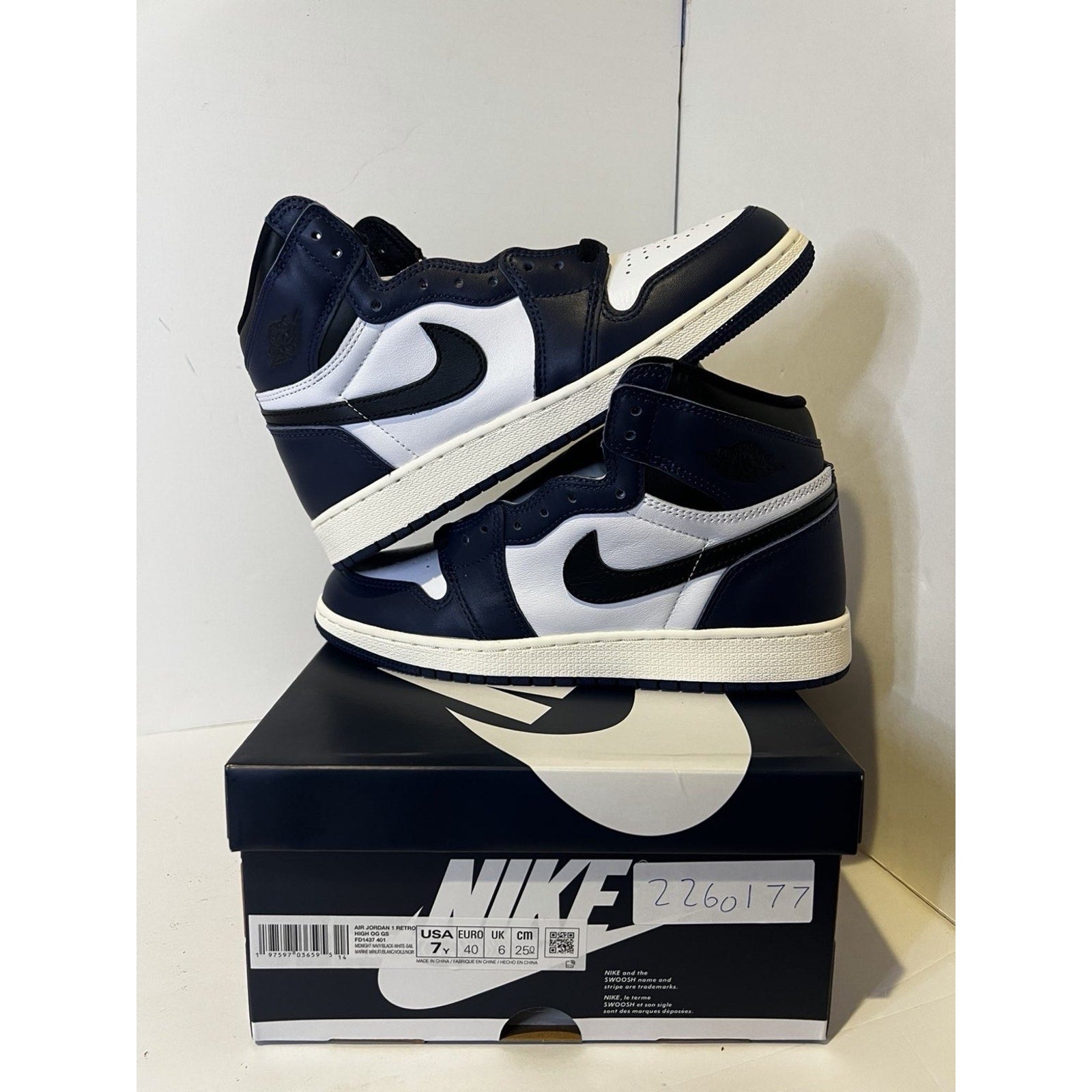 Size 7y - Nike Air Jordan 1 navy