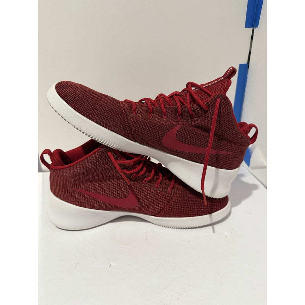 Size 13 - Nike Hyperfresh