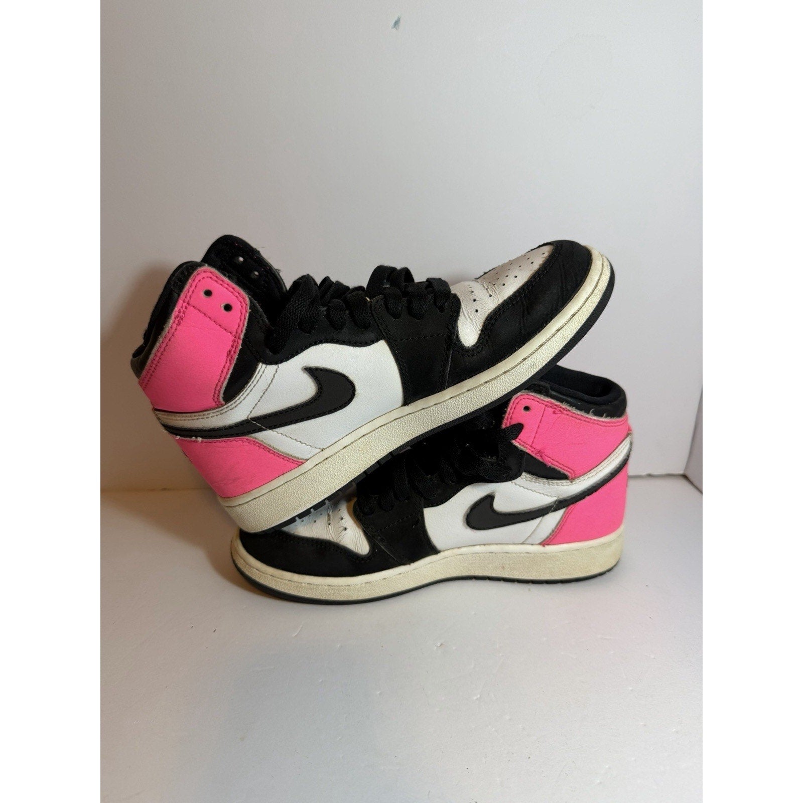 Size 5 Youth - Jordan 1’s