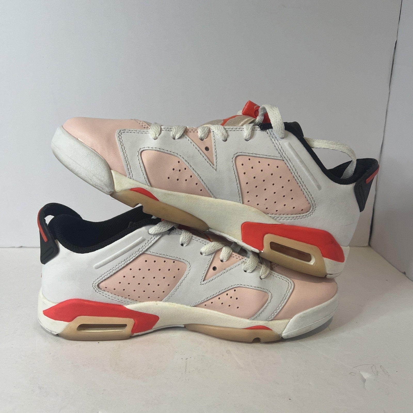 Size 6y - Jordan 6 Low Atmosphere
