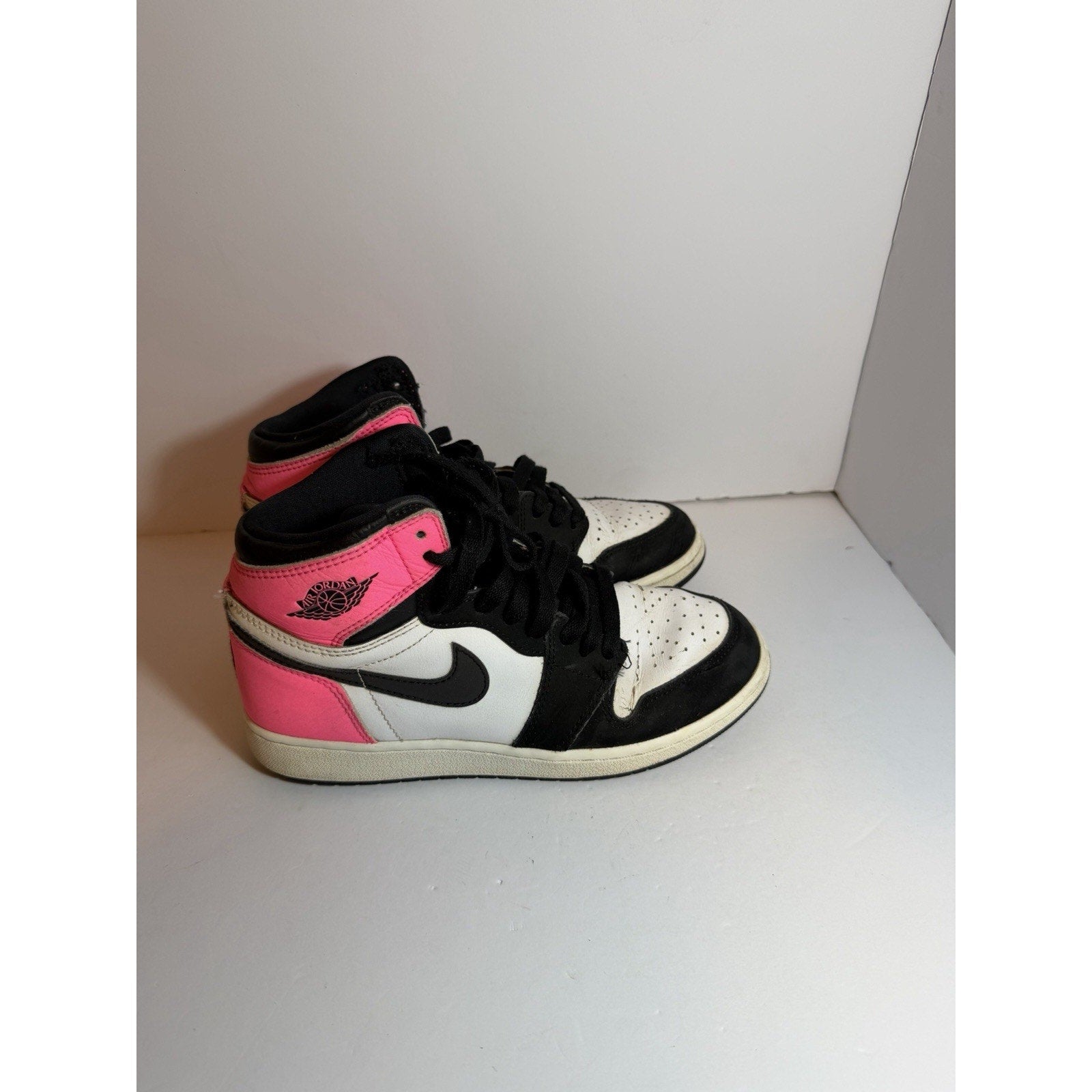 Size 5 Youth - Jordan 1’s