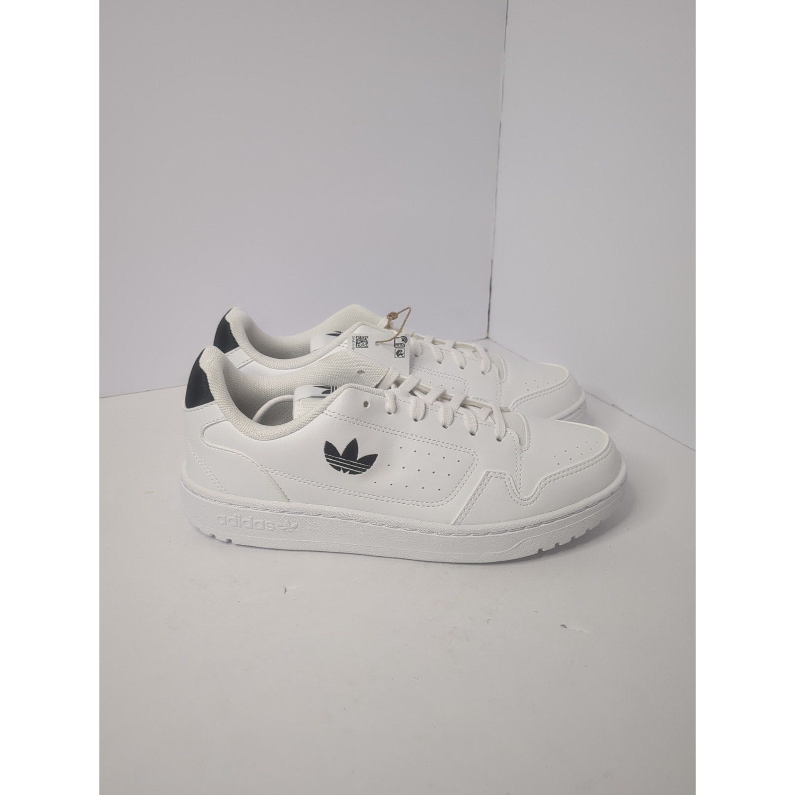 Size 5 - adidas Originals White