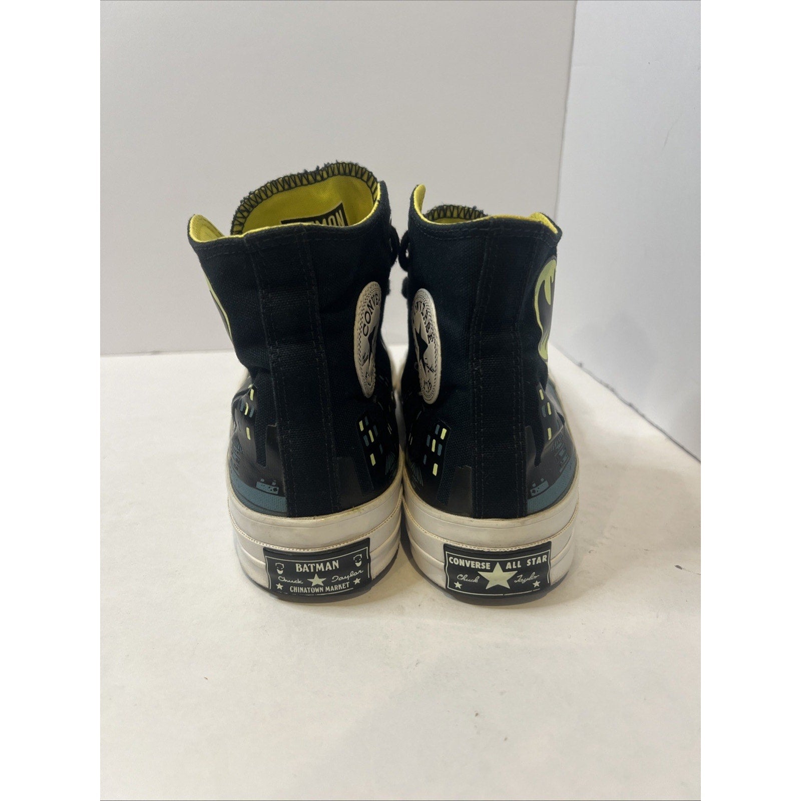 Size 7.5y - Chinatown Market Batman Converse