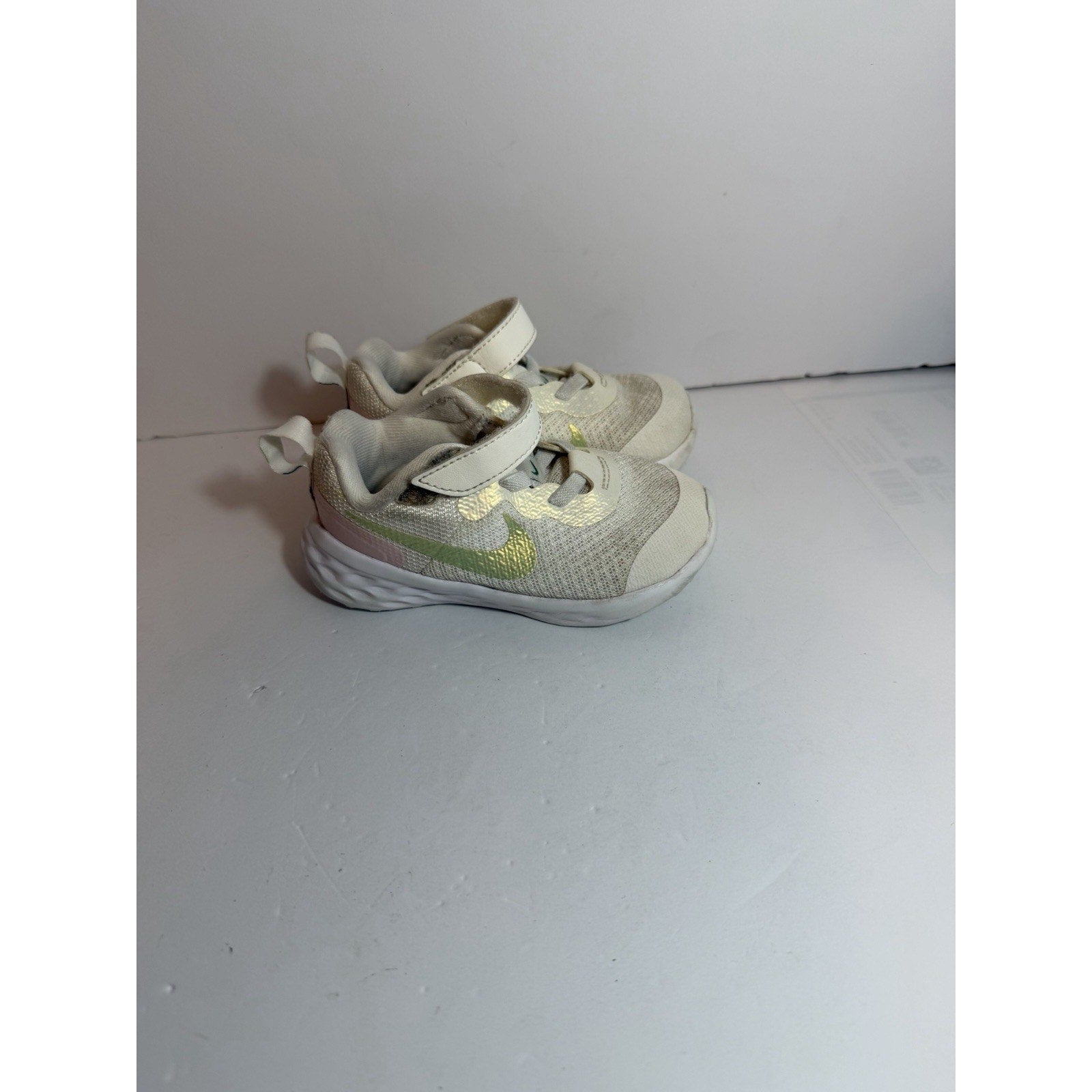 Size 6c -Nike revolution 6 next natare