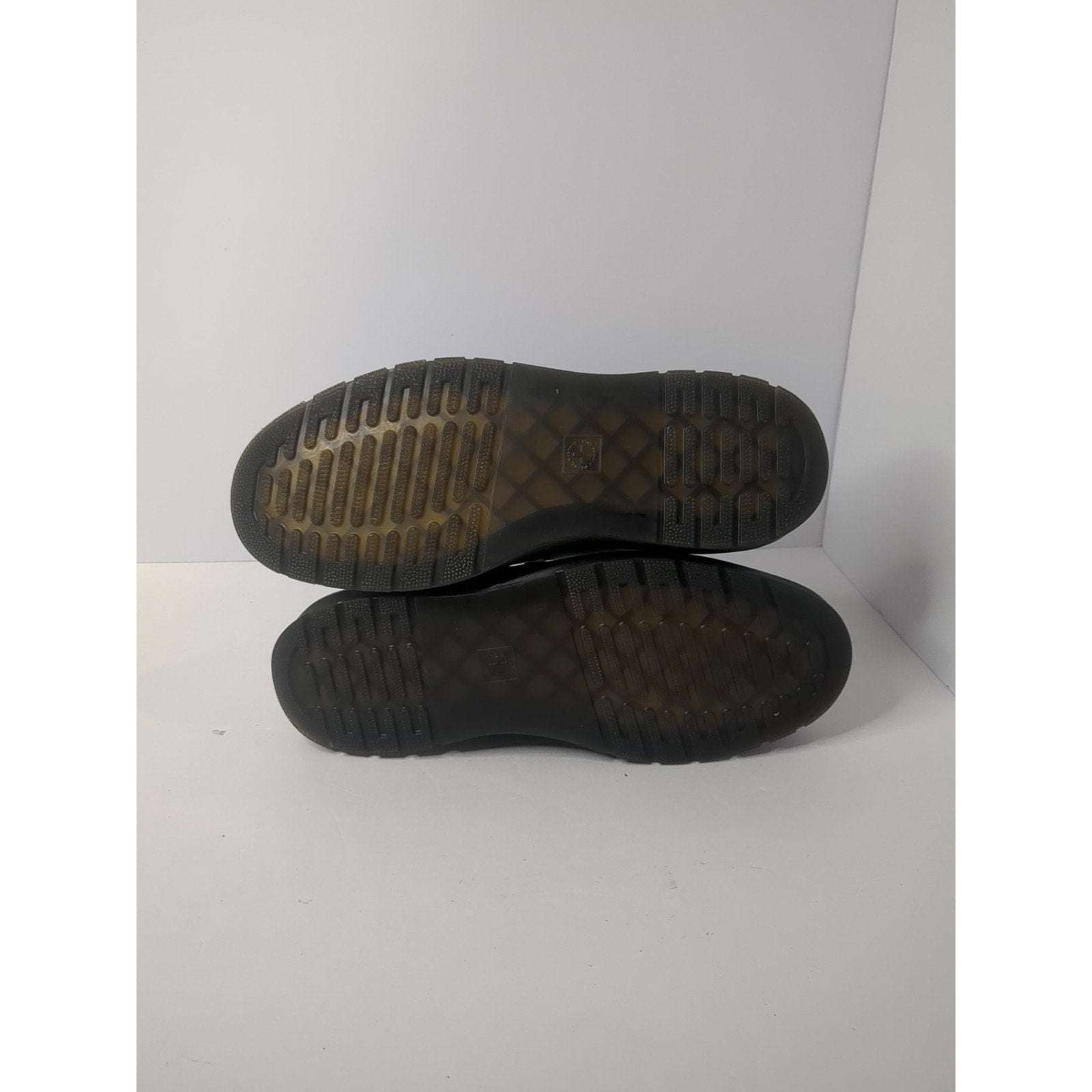 Size 7- Doc Martin Air Wait Low