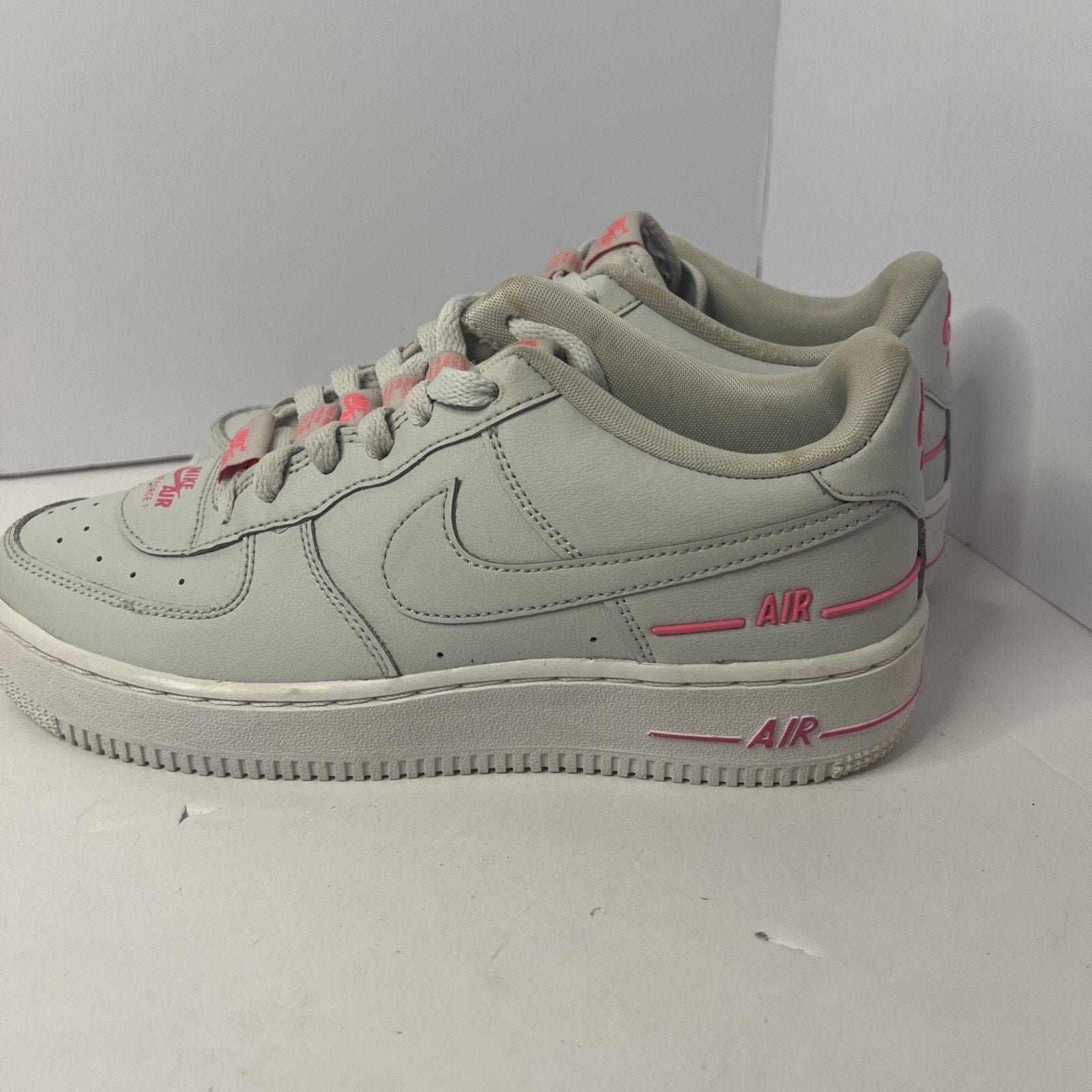 Size 6y - Af1 LV8 Photon Dust