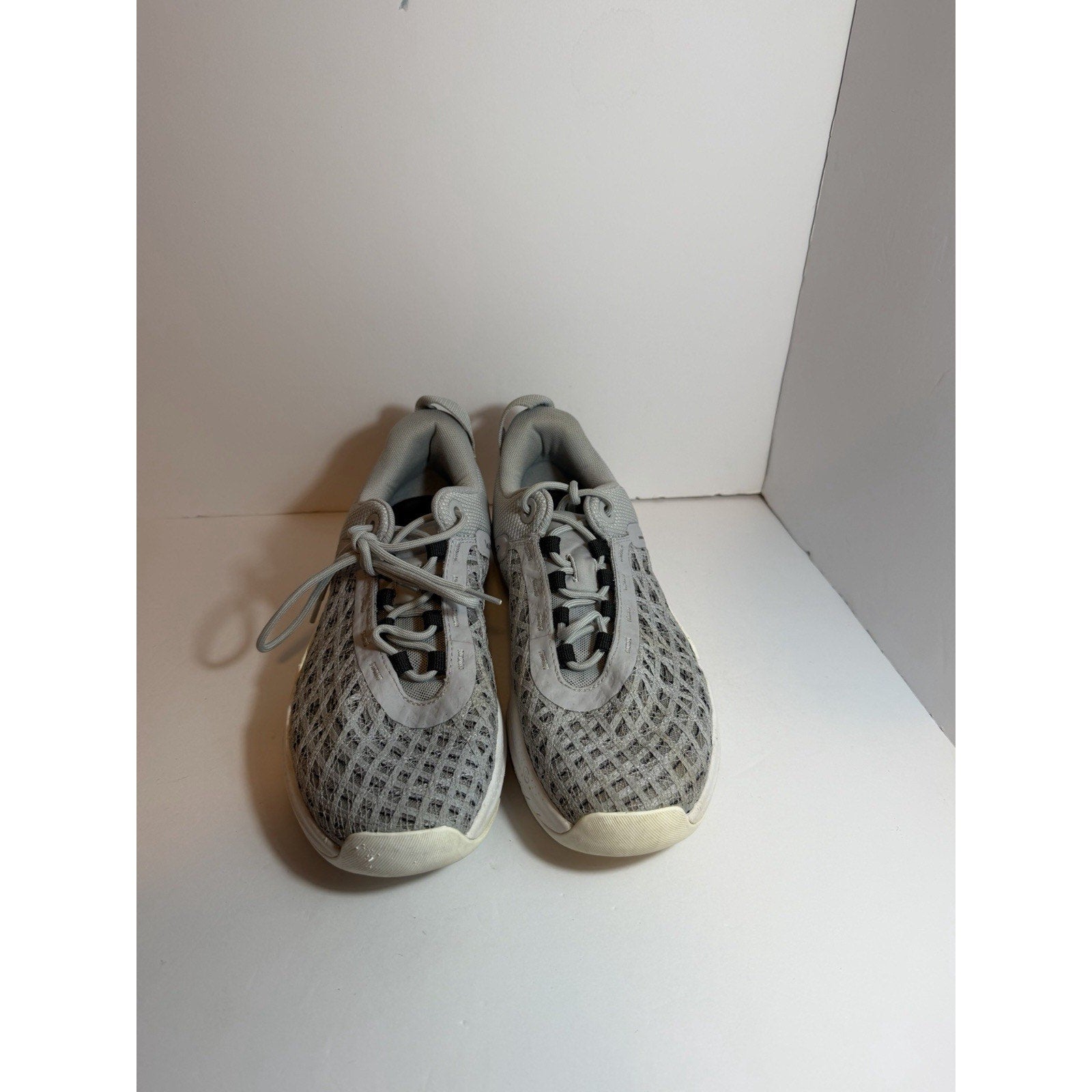 Sizes 9 - under armor tribase reign 5