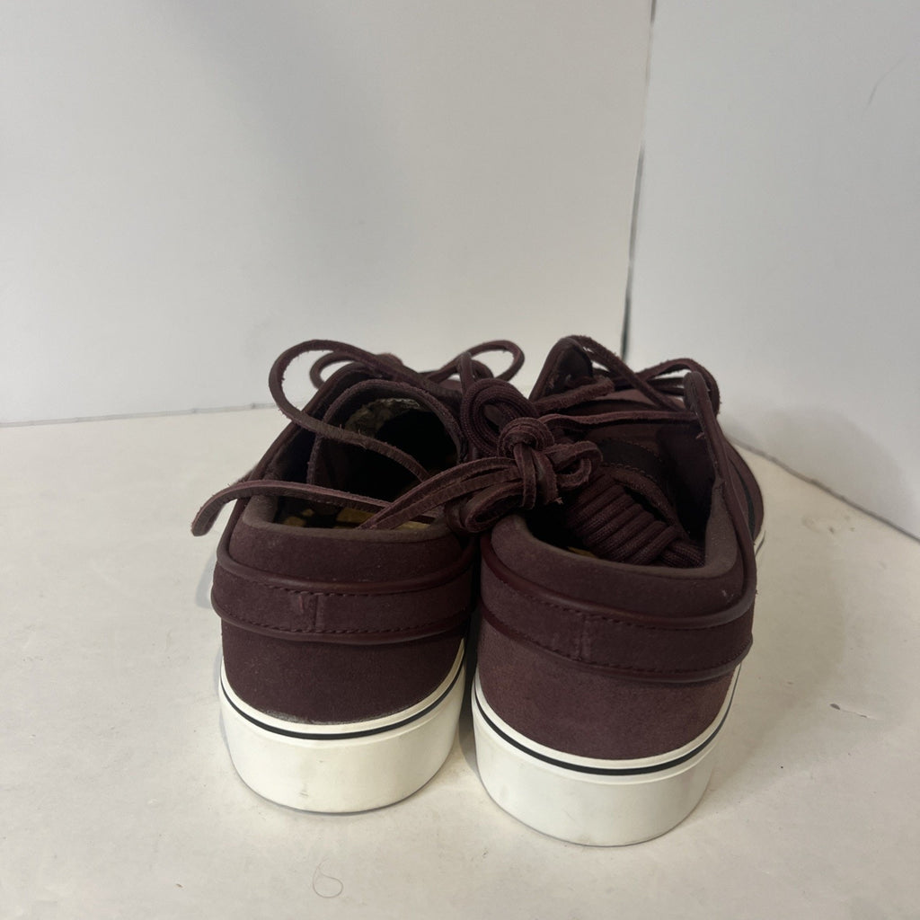 Size 7Y - Nike SB Janoski Wine