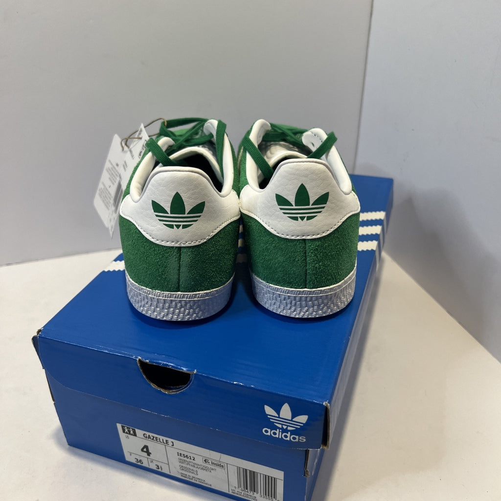 Size 4y - Adidas Gazelle