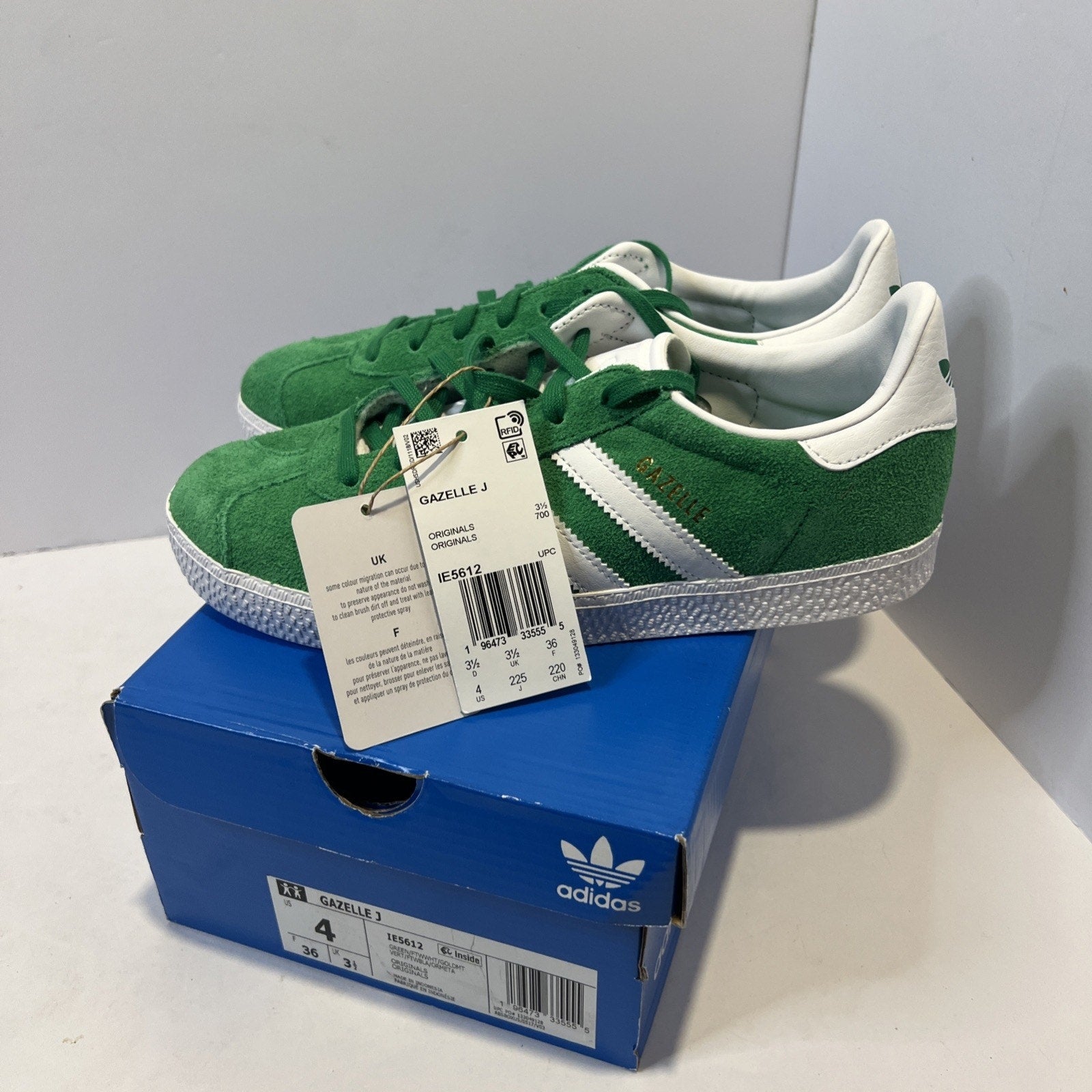 Size 4y - Adidas Gazelle