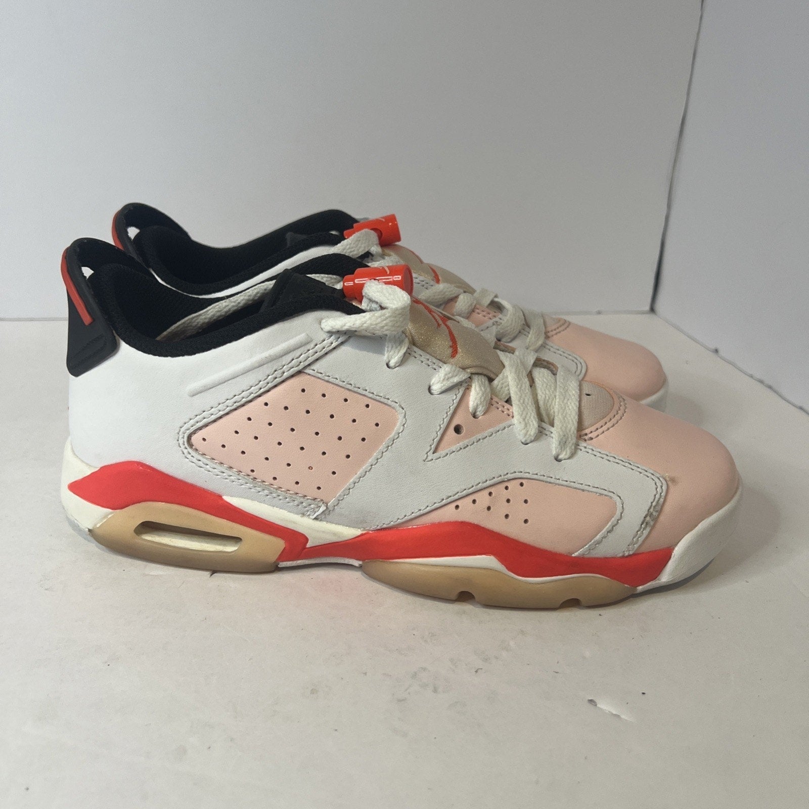 Size 6y - Jordan 6 Low Atmosphere
