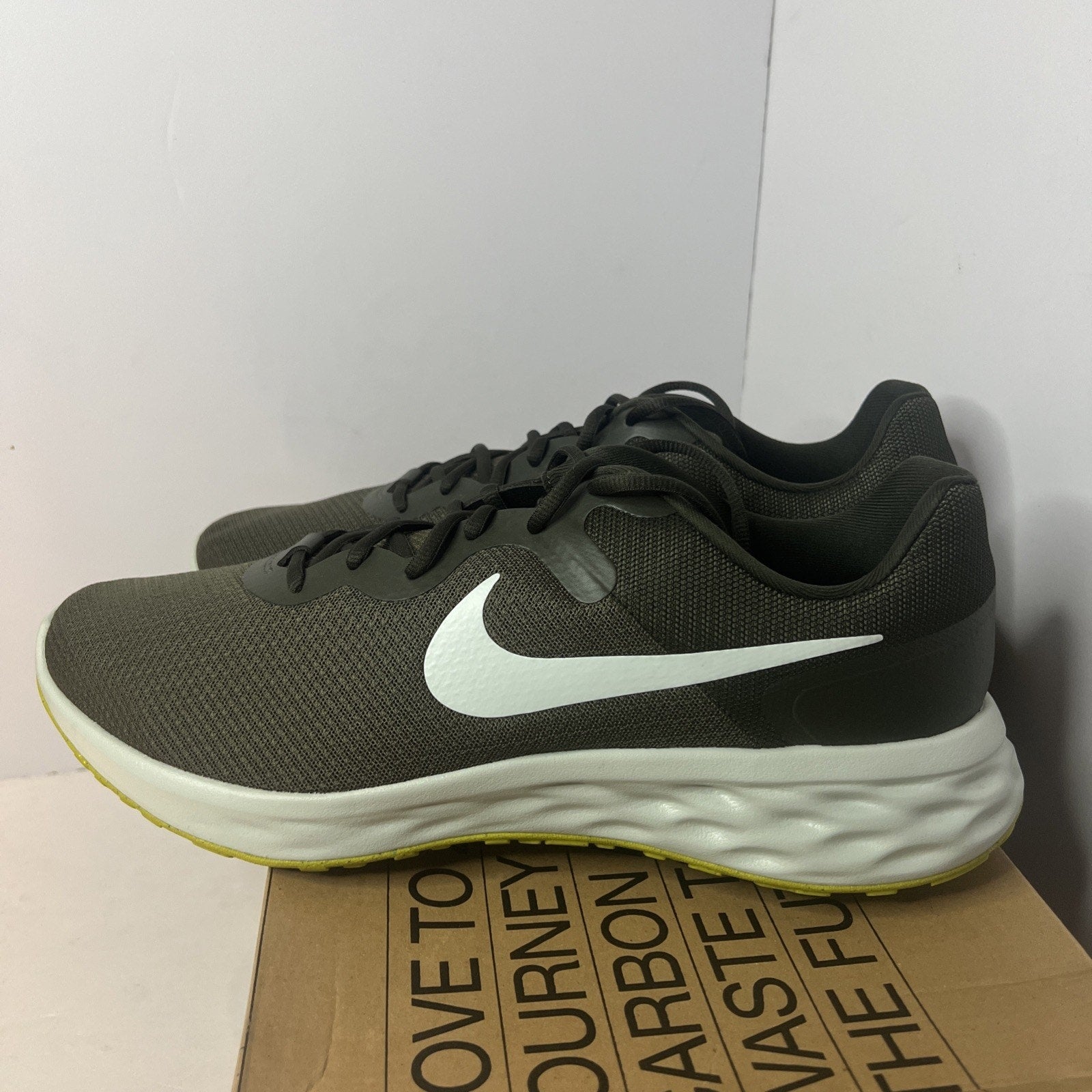 Size 14 - Nike Revolution 6