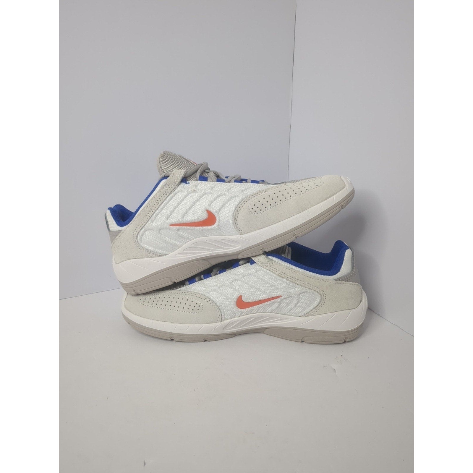 Size 6 - Nike Vertebrae SB Light Iron Ore Cosmic Clay