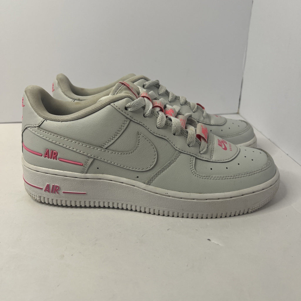 Size 6y - Af1 LV8 Photon Dust