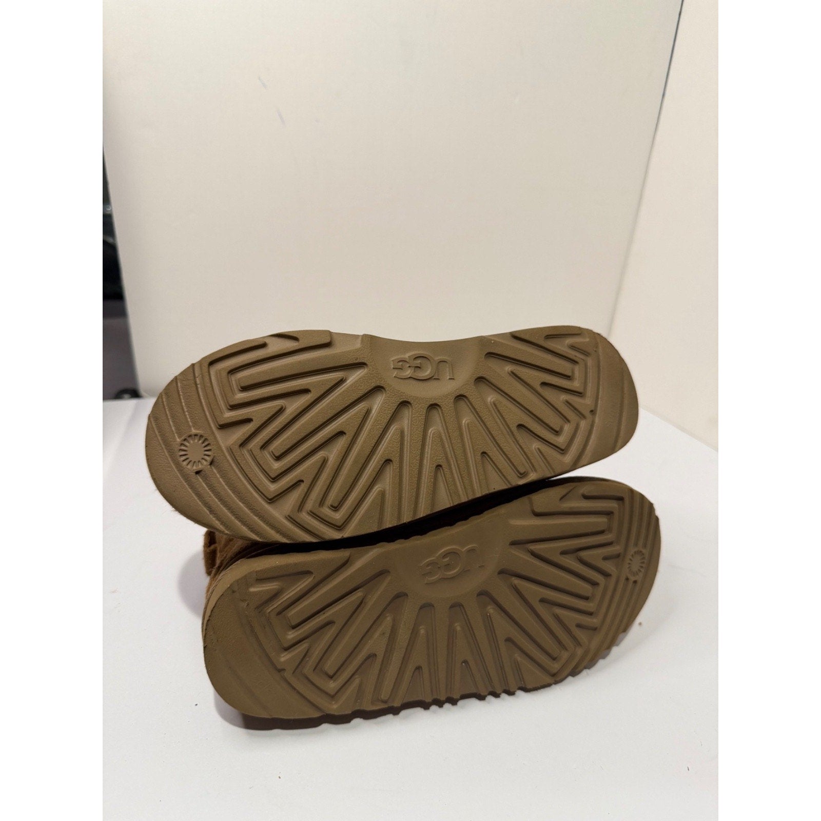 size 3y - ugg boots