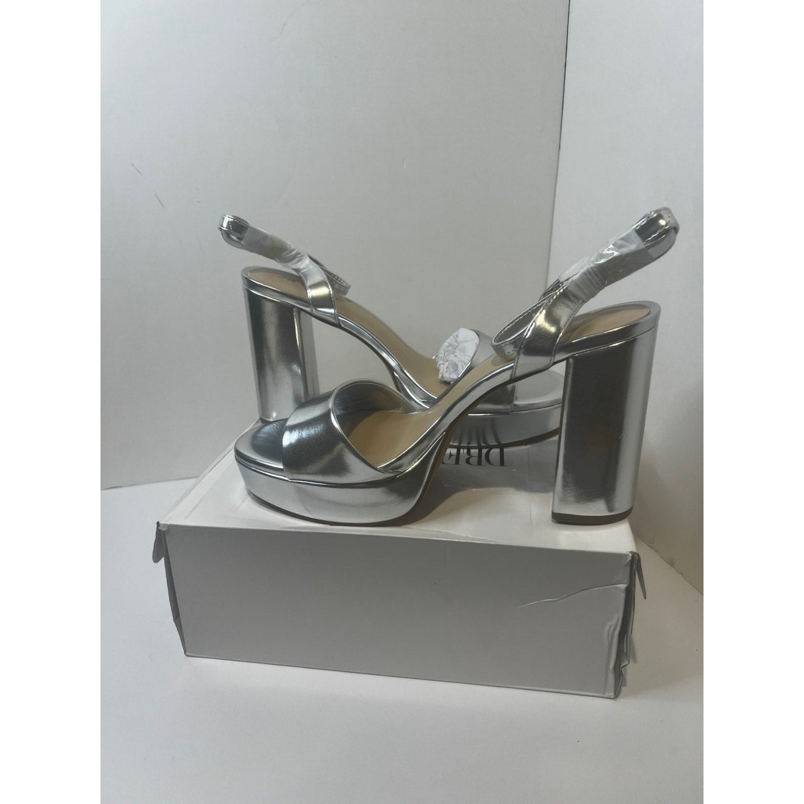Size 10 Women's - Silver high heels