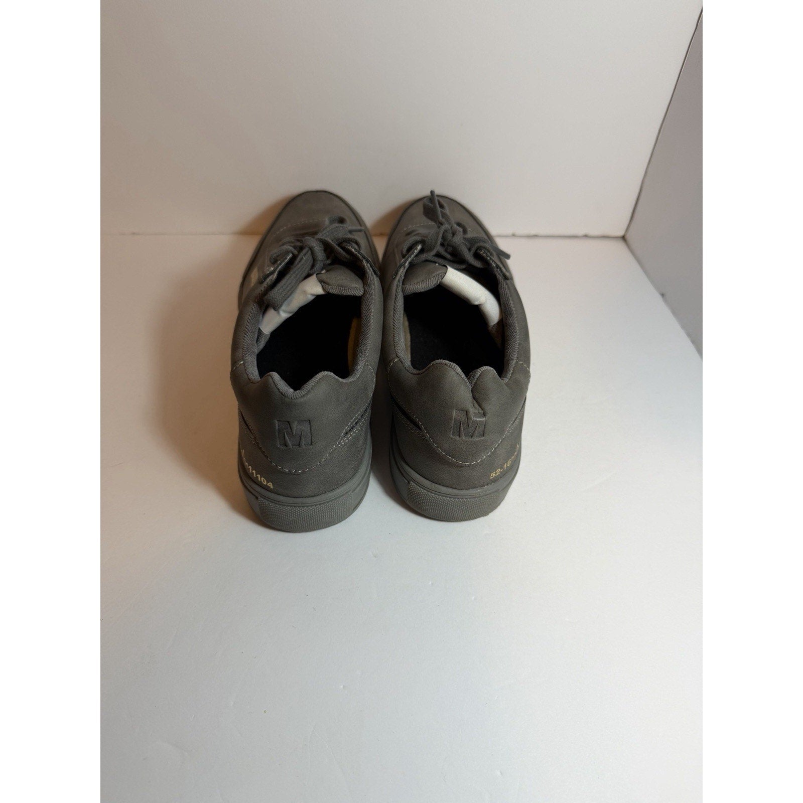 Size 9 - Steve Madden Sneakers