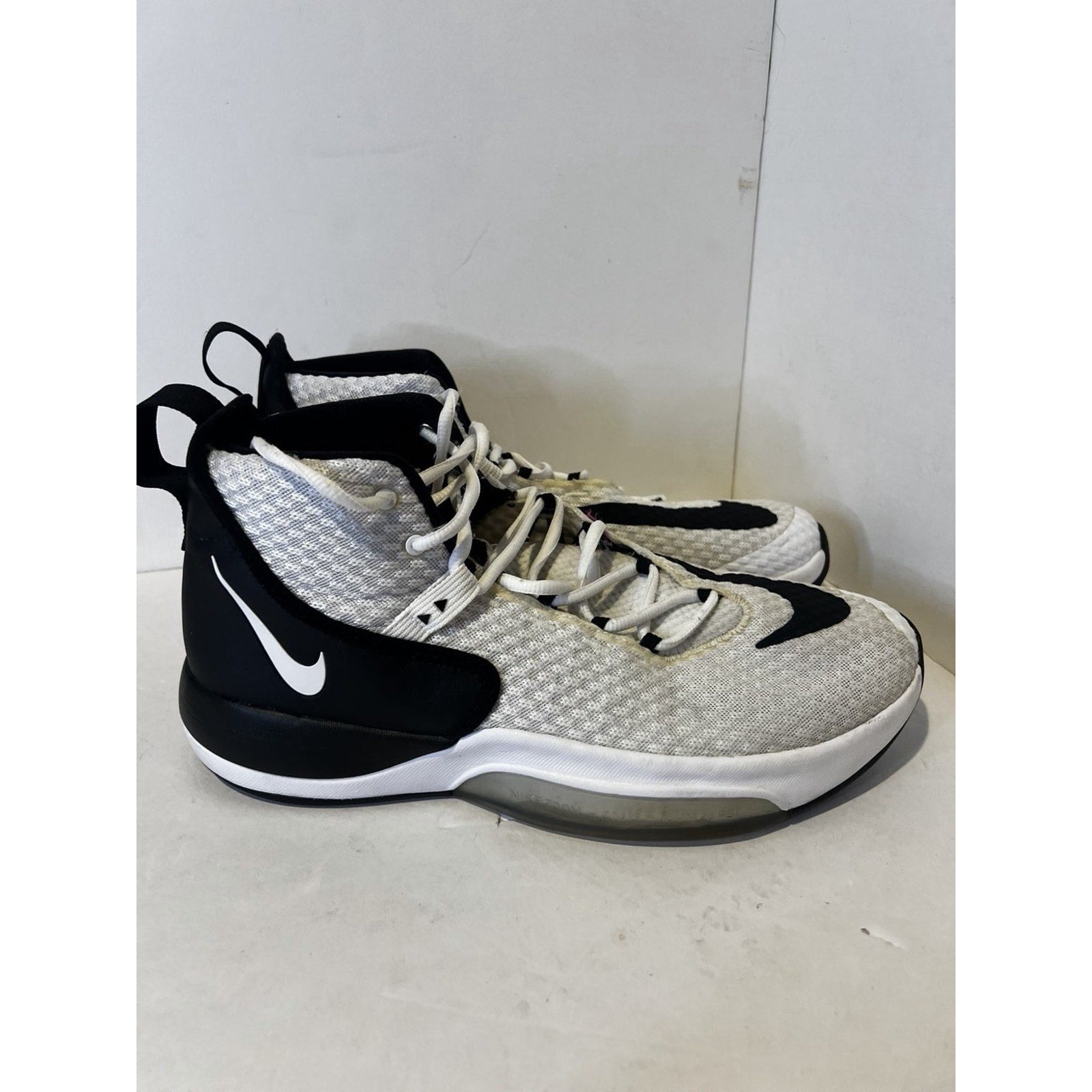 Size 13 M-Nike Zoom Rize