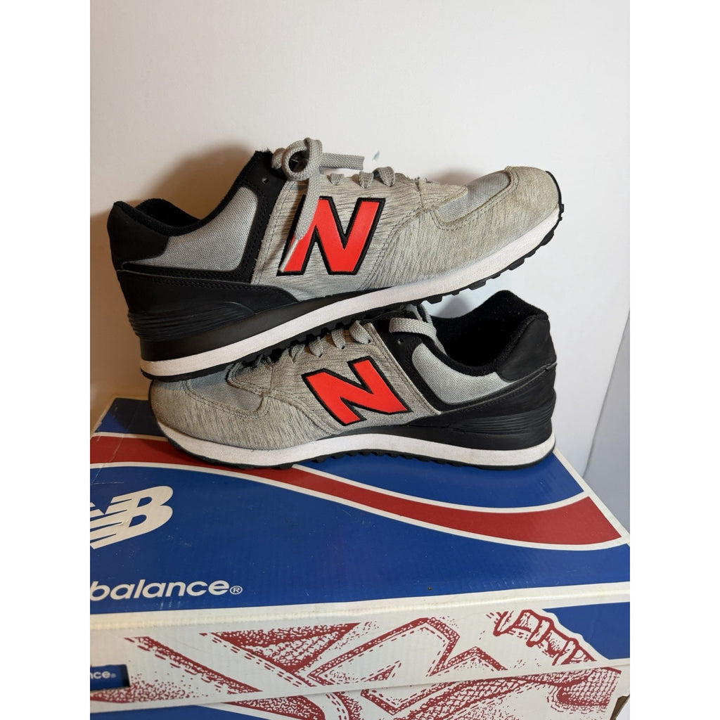 Size 10 - New Balance 574