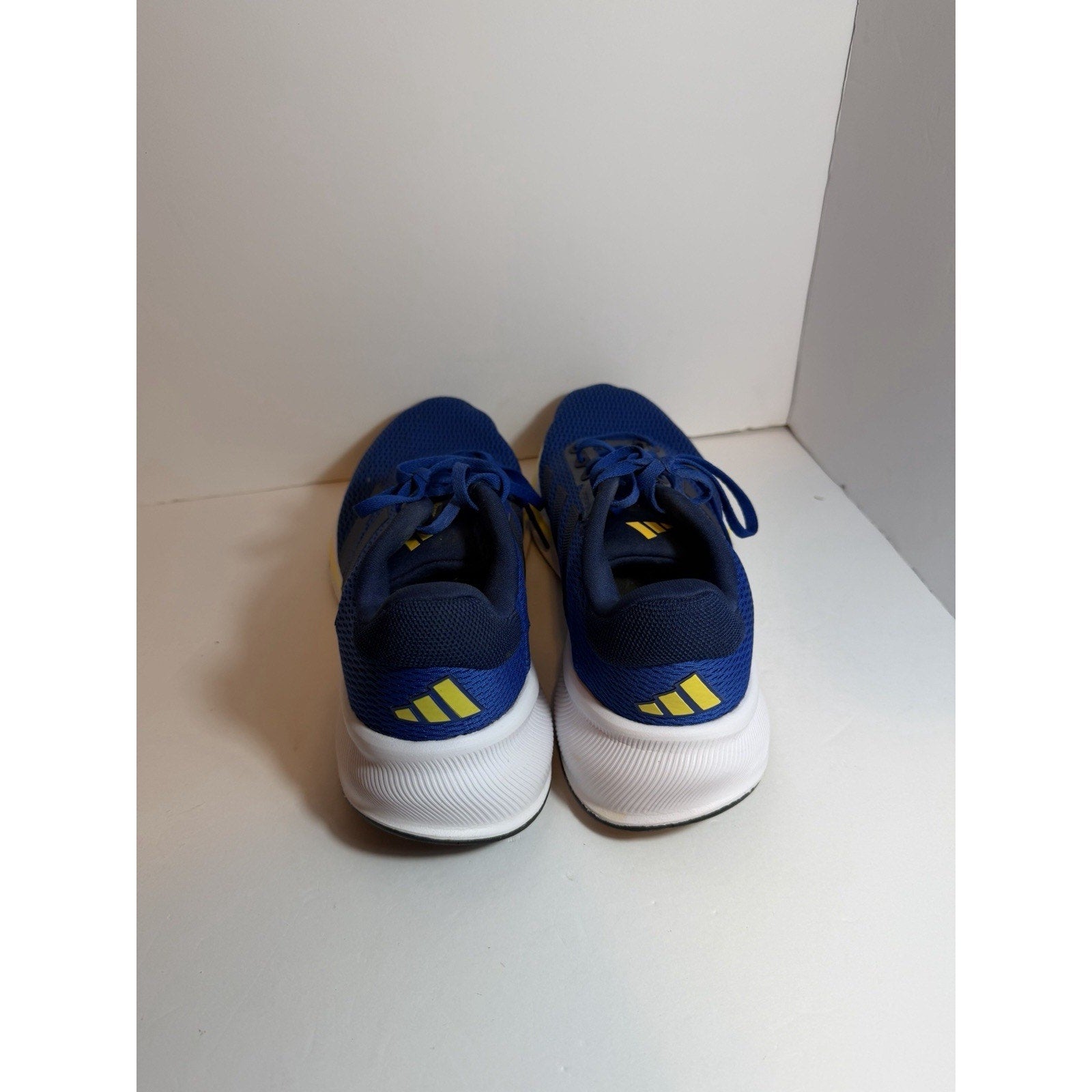 Size 9 - Adidas Response Royal Blue Spark