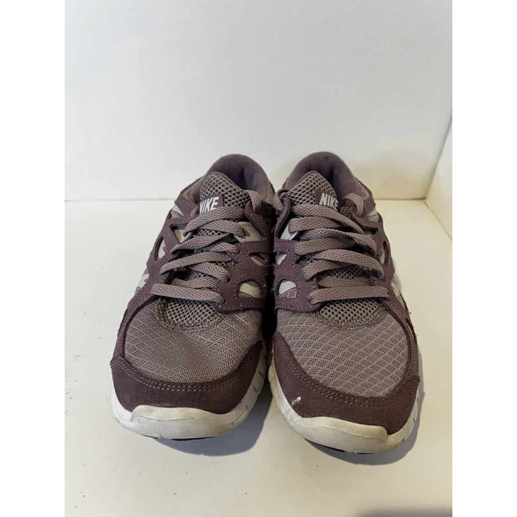 Size 8 Women - Nike Free Run