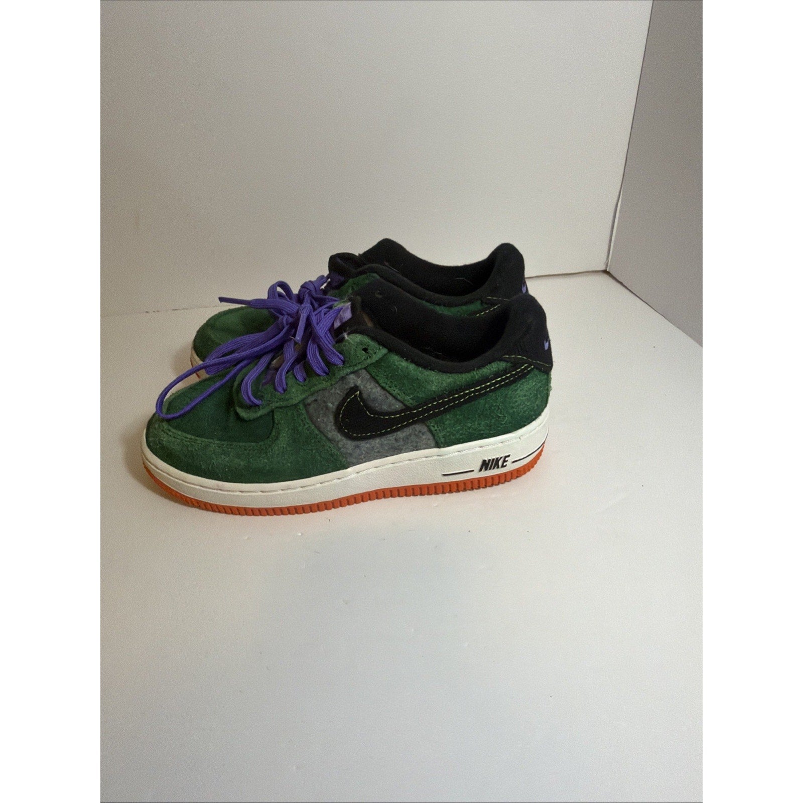 Size 4.5 (GS) - Nike Air Force 1 LV8 Low Halloween - Spooktacular