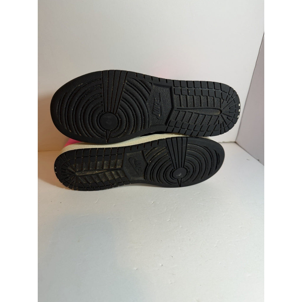 Size 5 Youth - Jordan 1’s