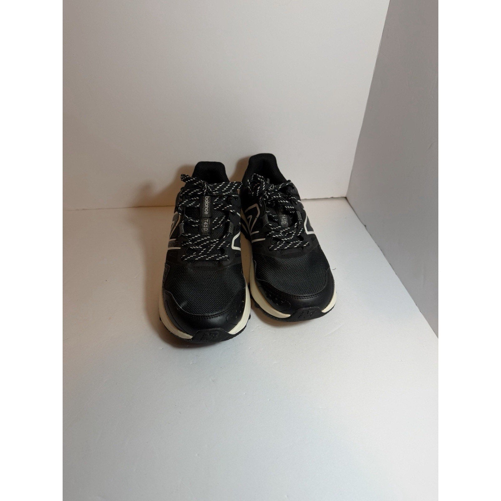 Size 6 Youth - New balance T410