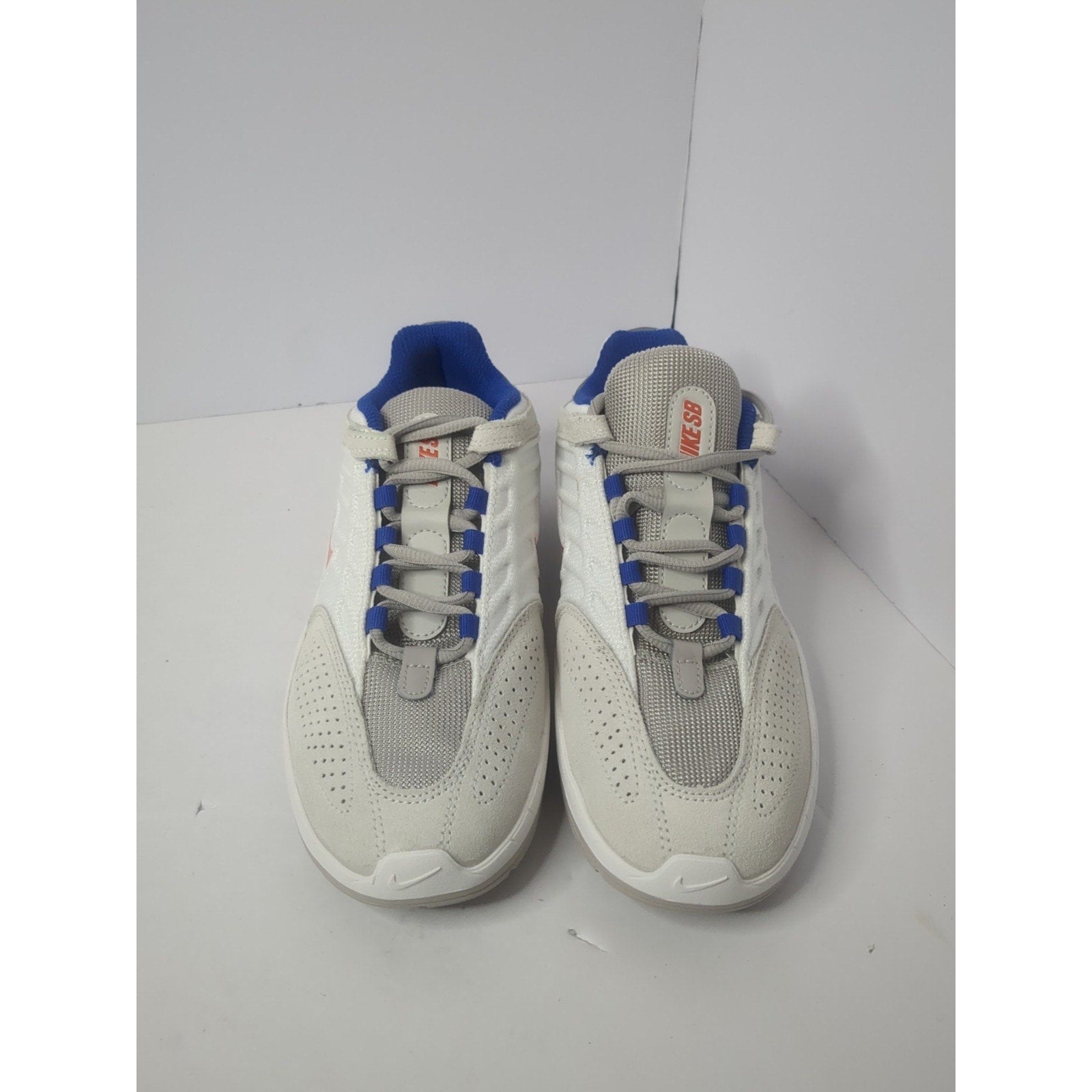 Size 6 - Nike Vertebrae SB Light Iron Ore Cosmic Clay