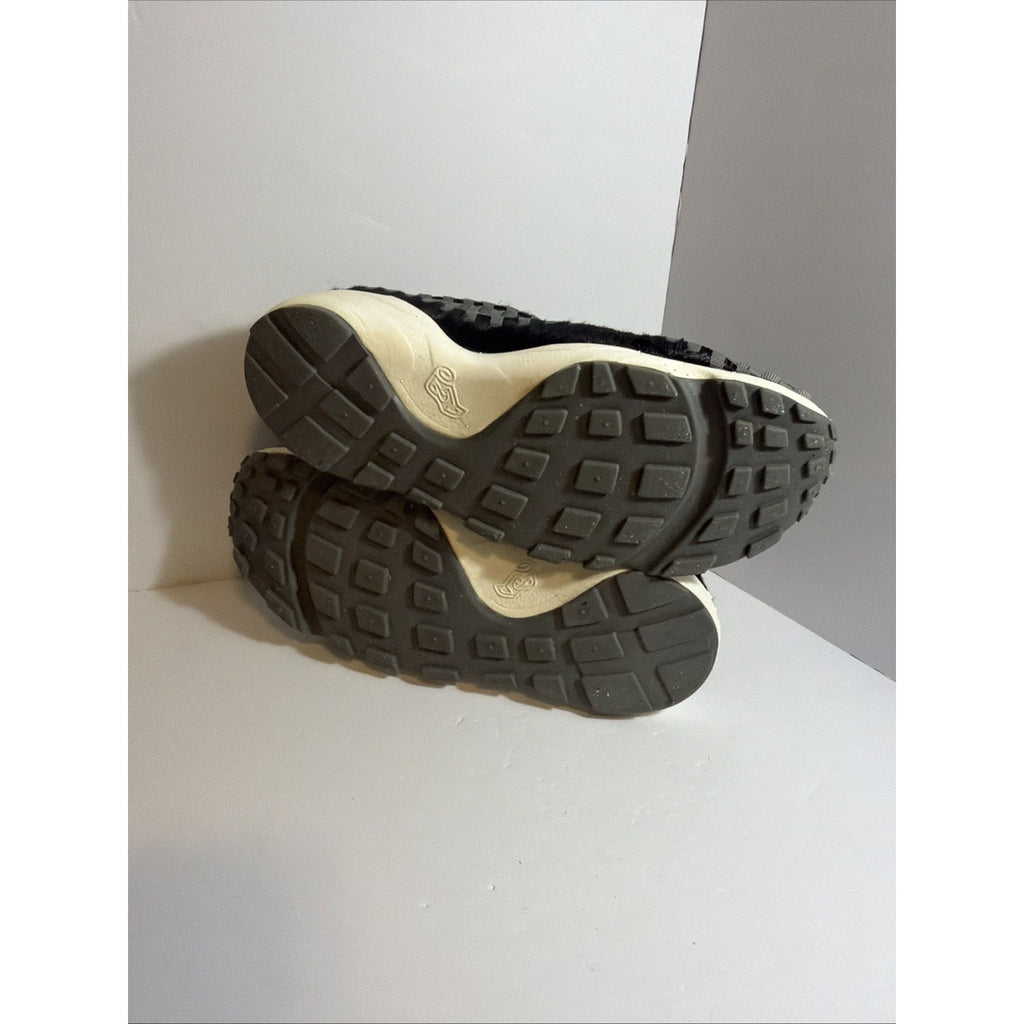 Size 10 women - Nike Air Footscape Woven Black