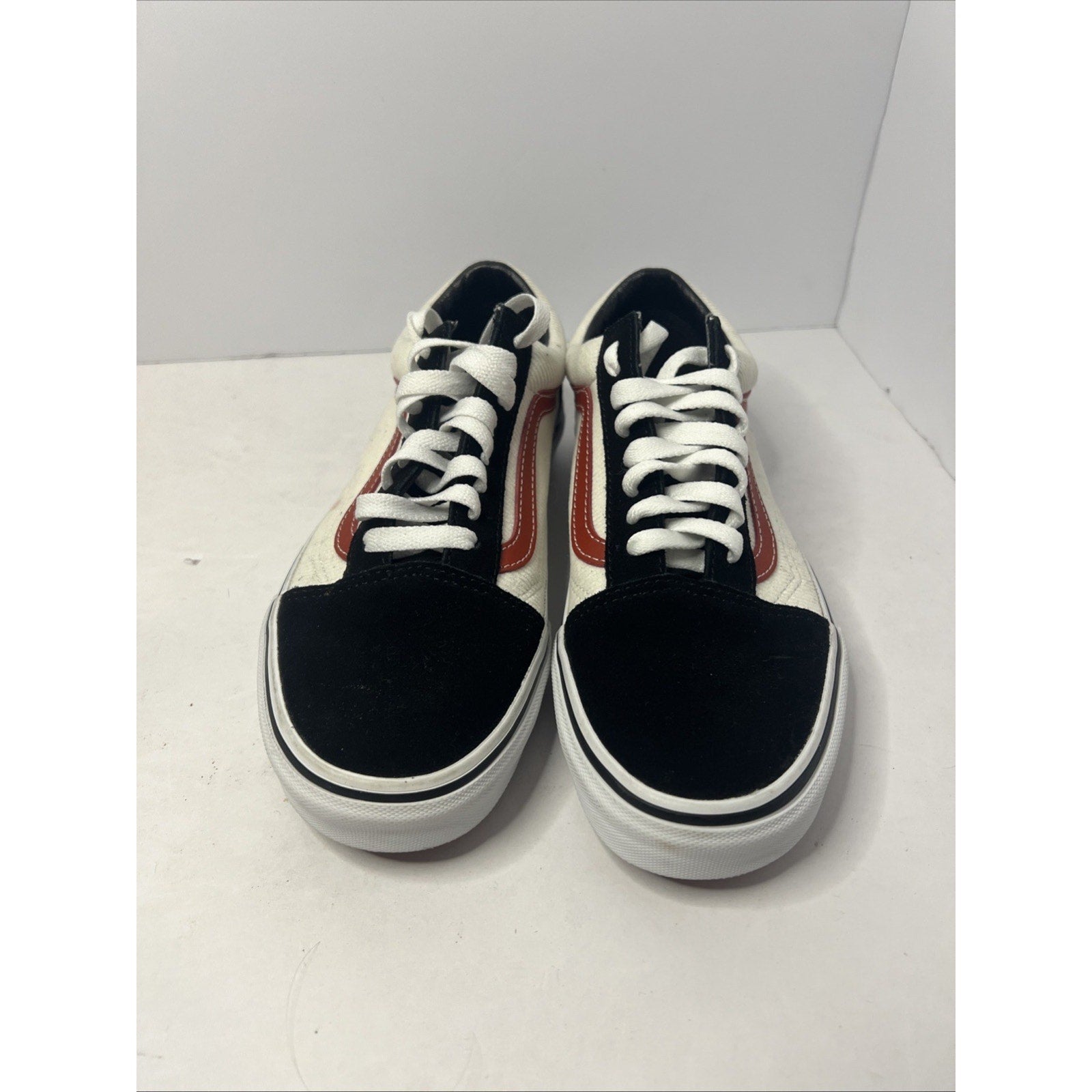 Size 6.5y - Vans White And Black Low