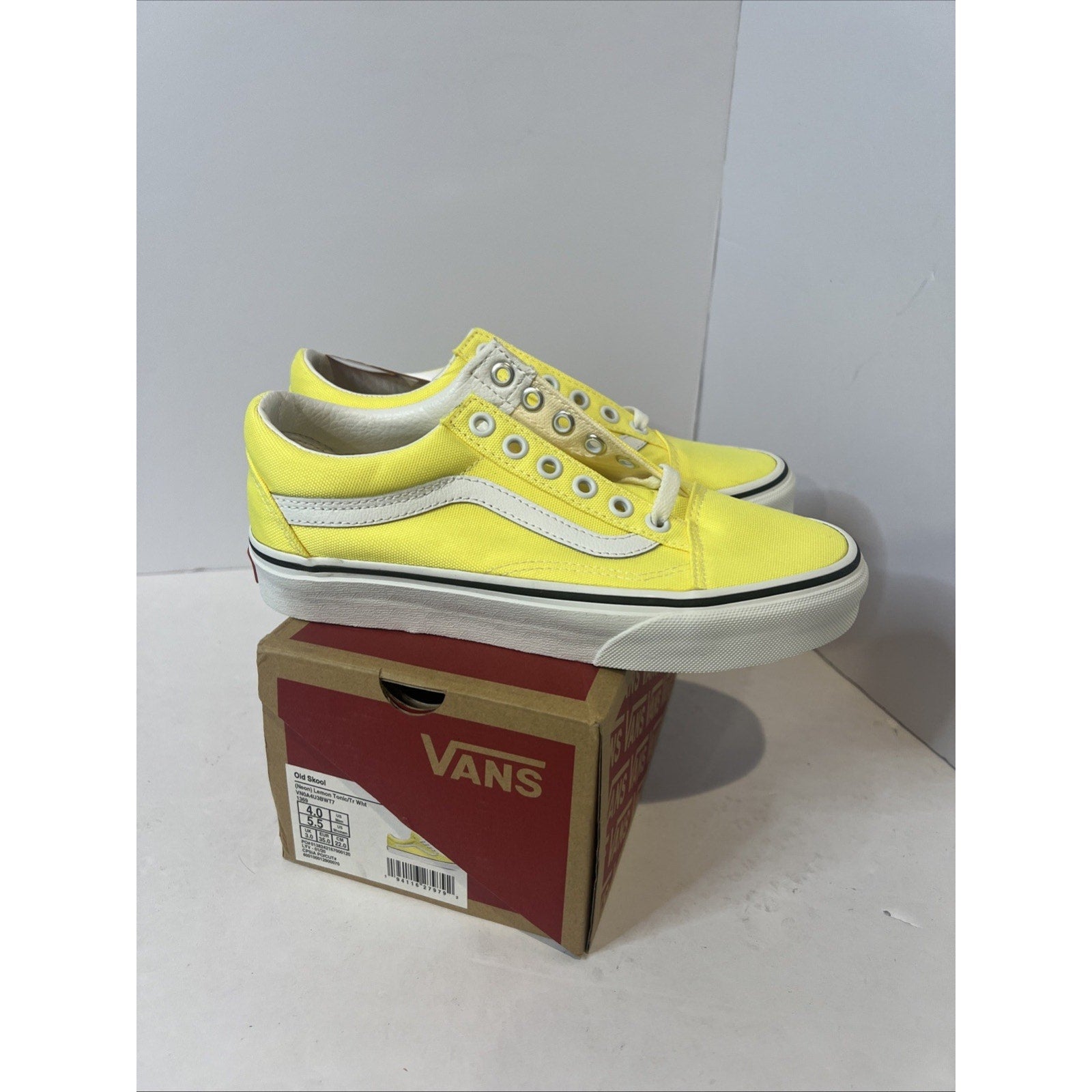 Size 4y - Vans Old Skool Lemon Yellow