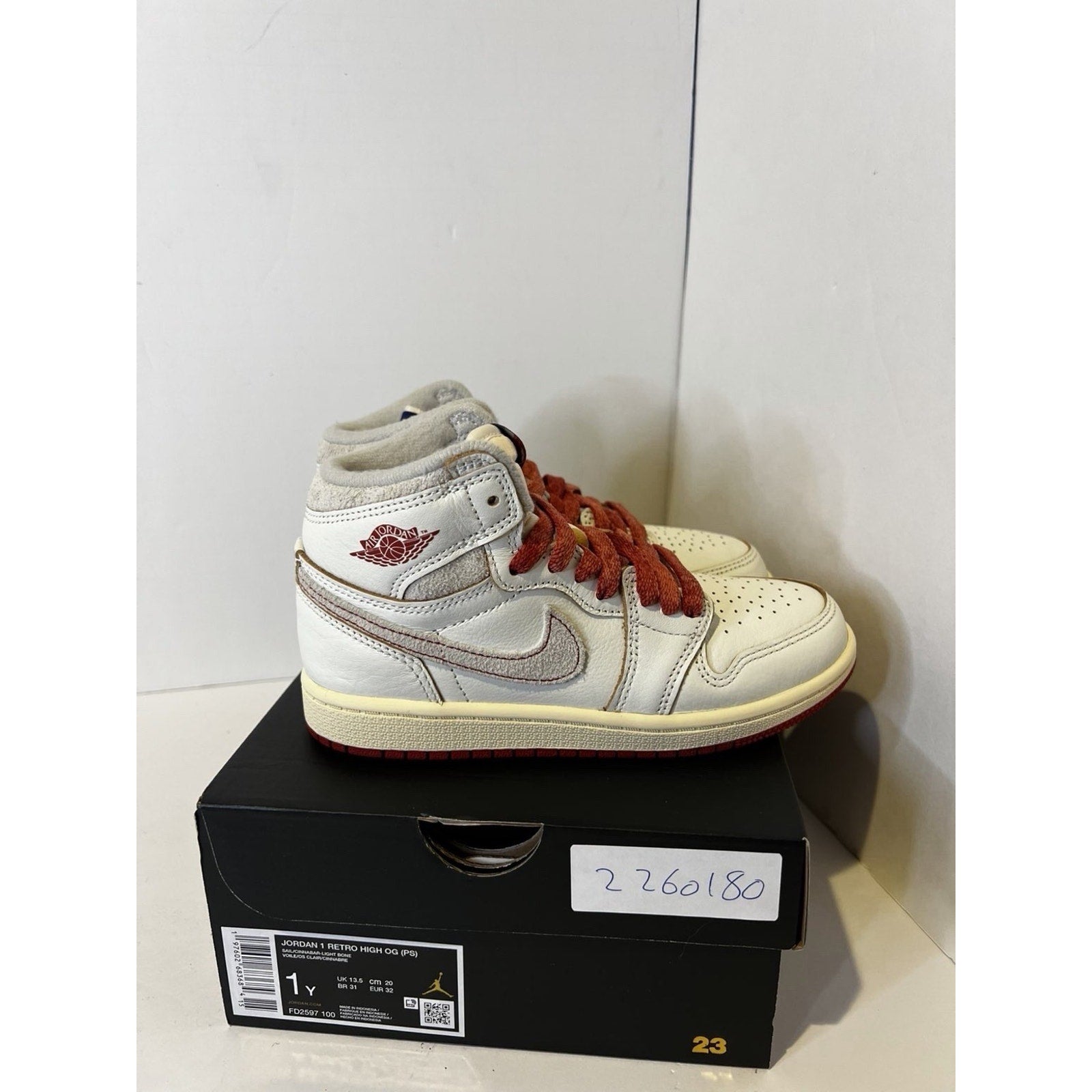 Size 1y - Nike Air Jordan 1 Retro