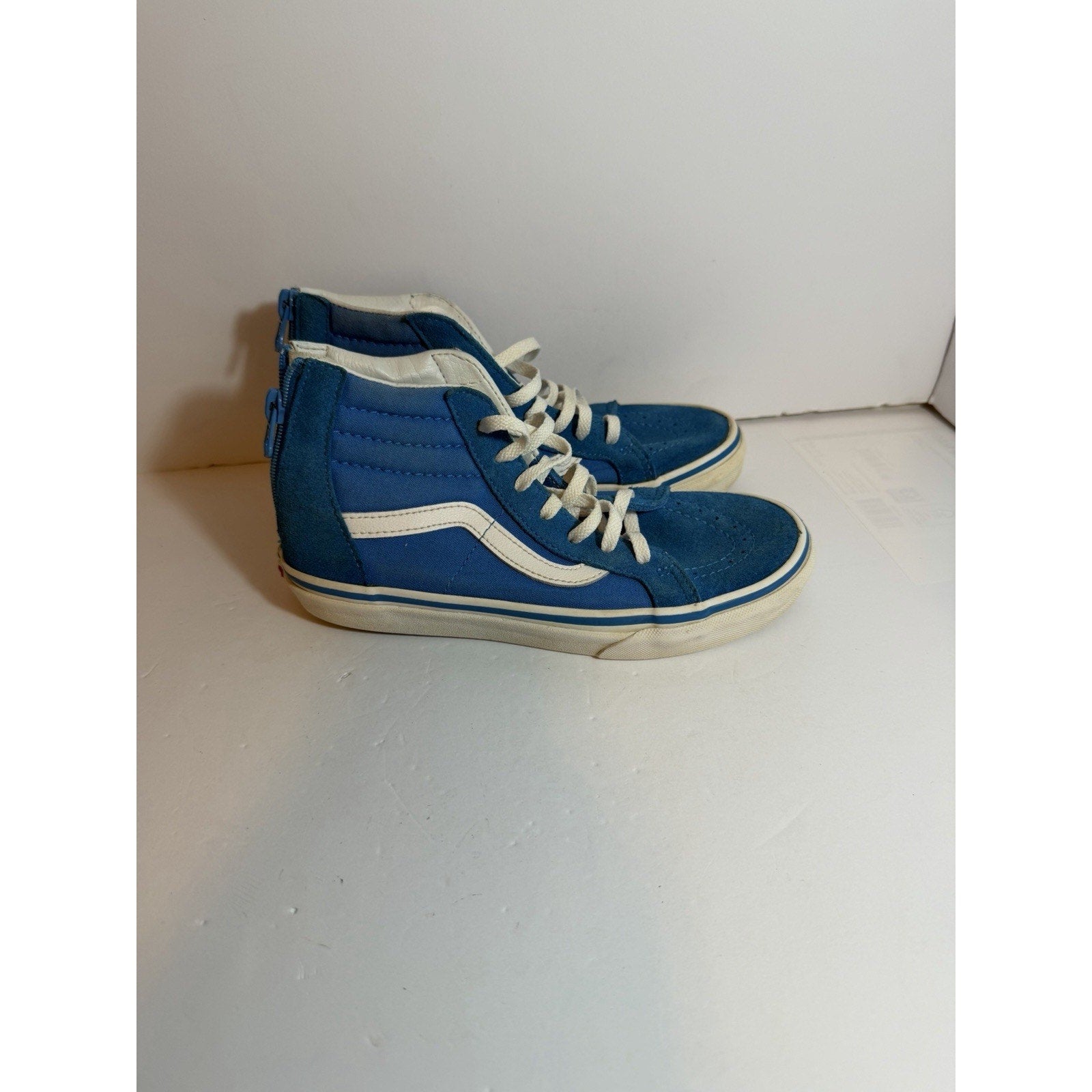 Size 2.5y - Vans Teal Hightop