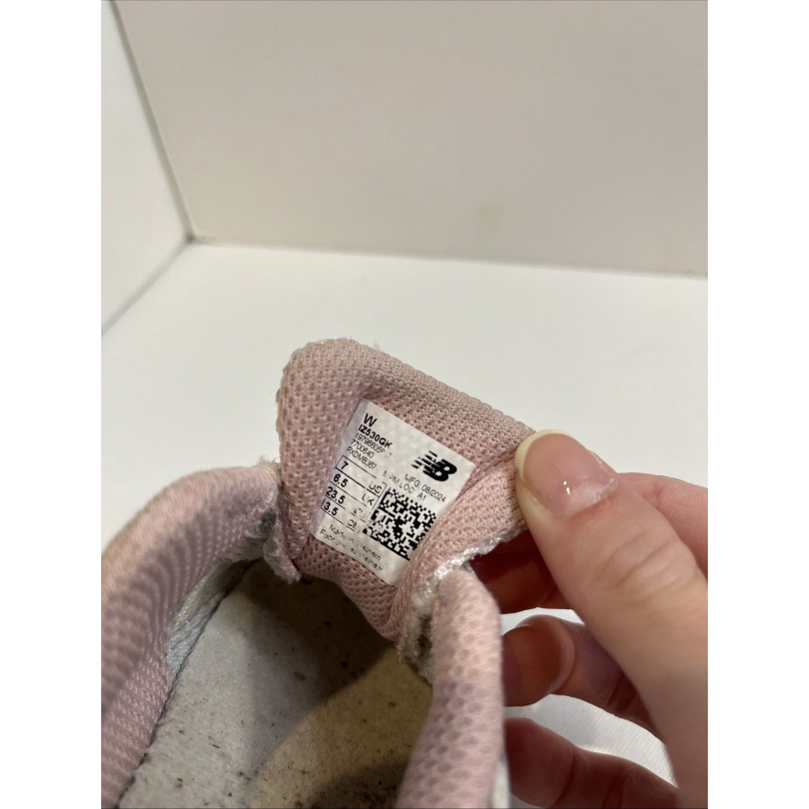 Size 7C - New Balance