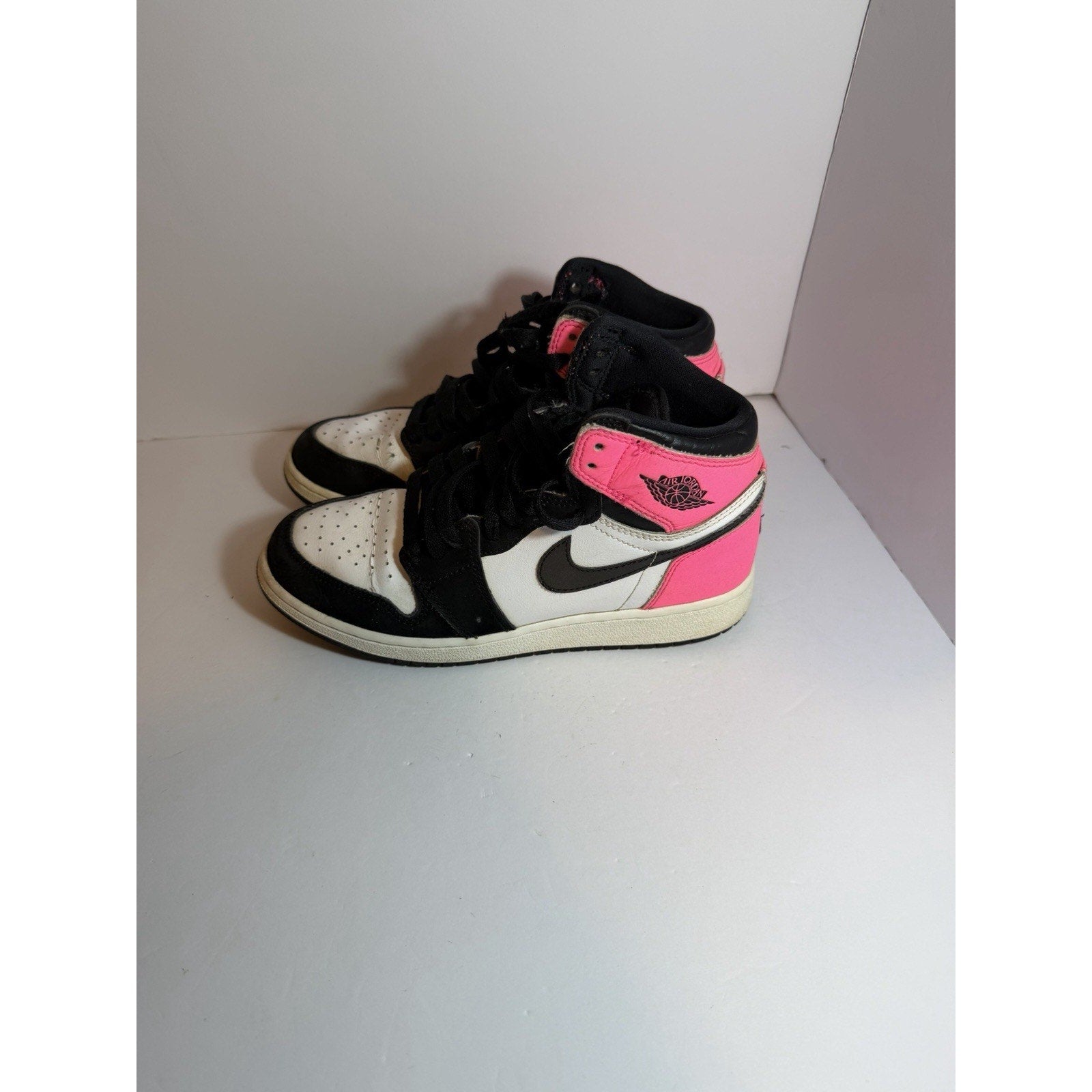 Size 5 Youth - Jordan 1’s
