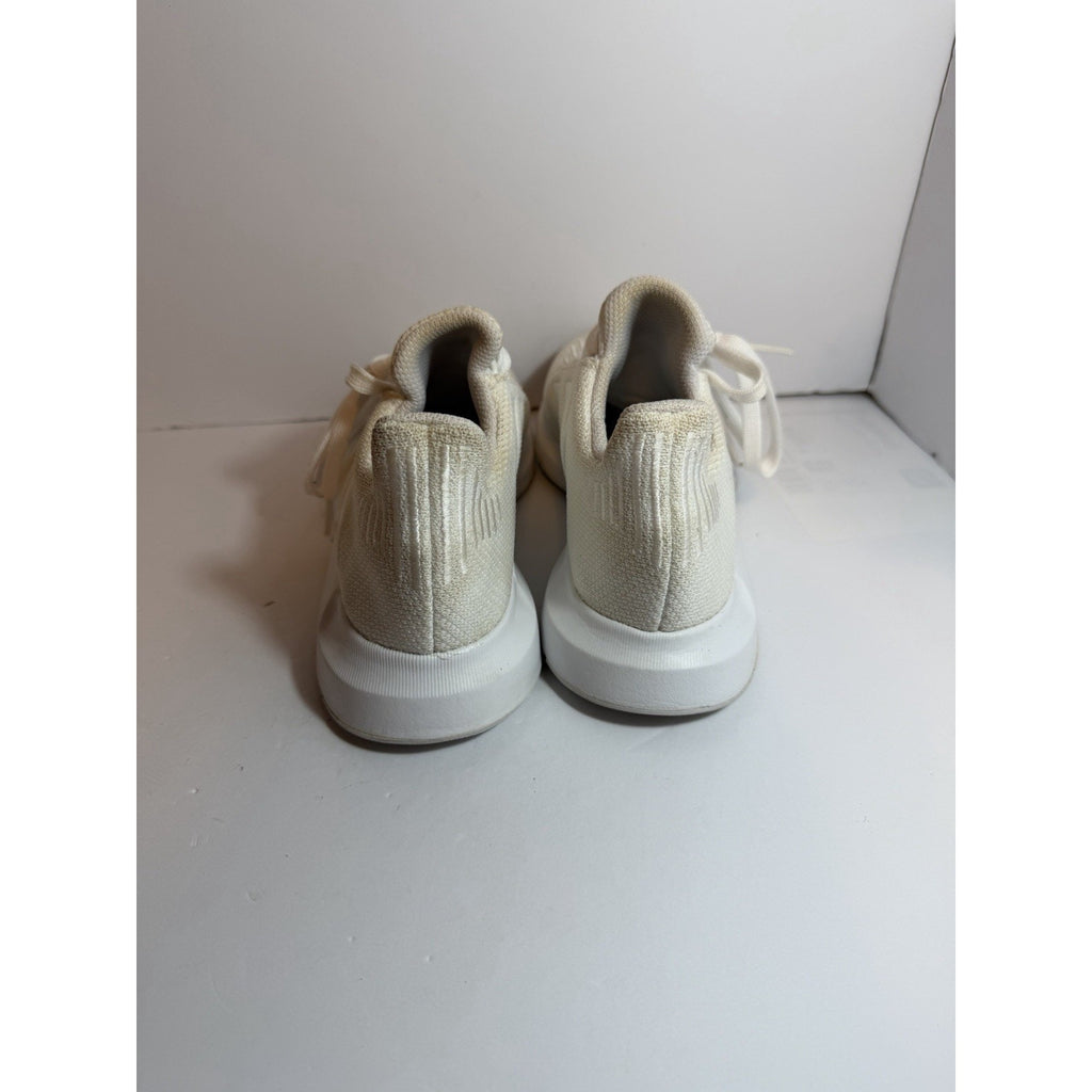 Size 7 women's - Adidas Swift Run White