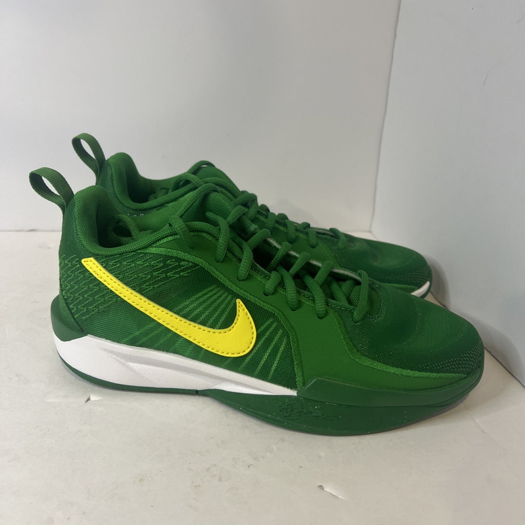 Size 5.5y - Nike Sabrina 2 Oregon