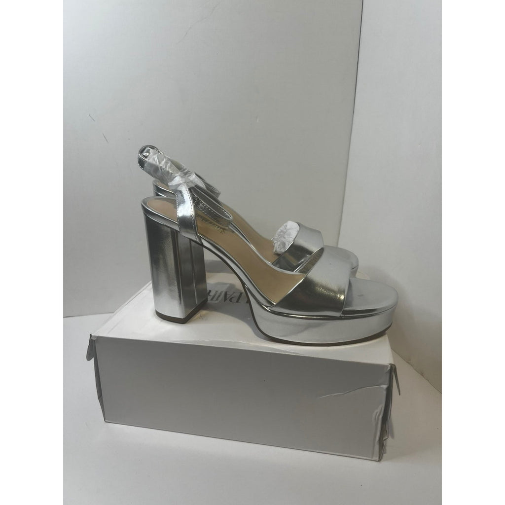 Size 10 Women's - Silver high heels