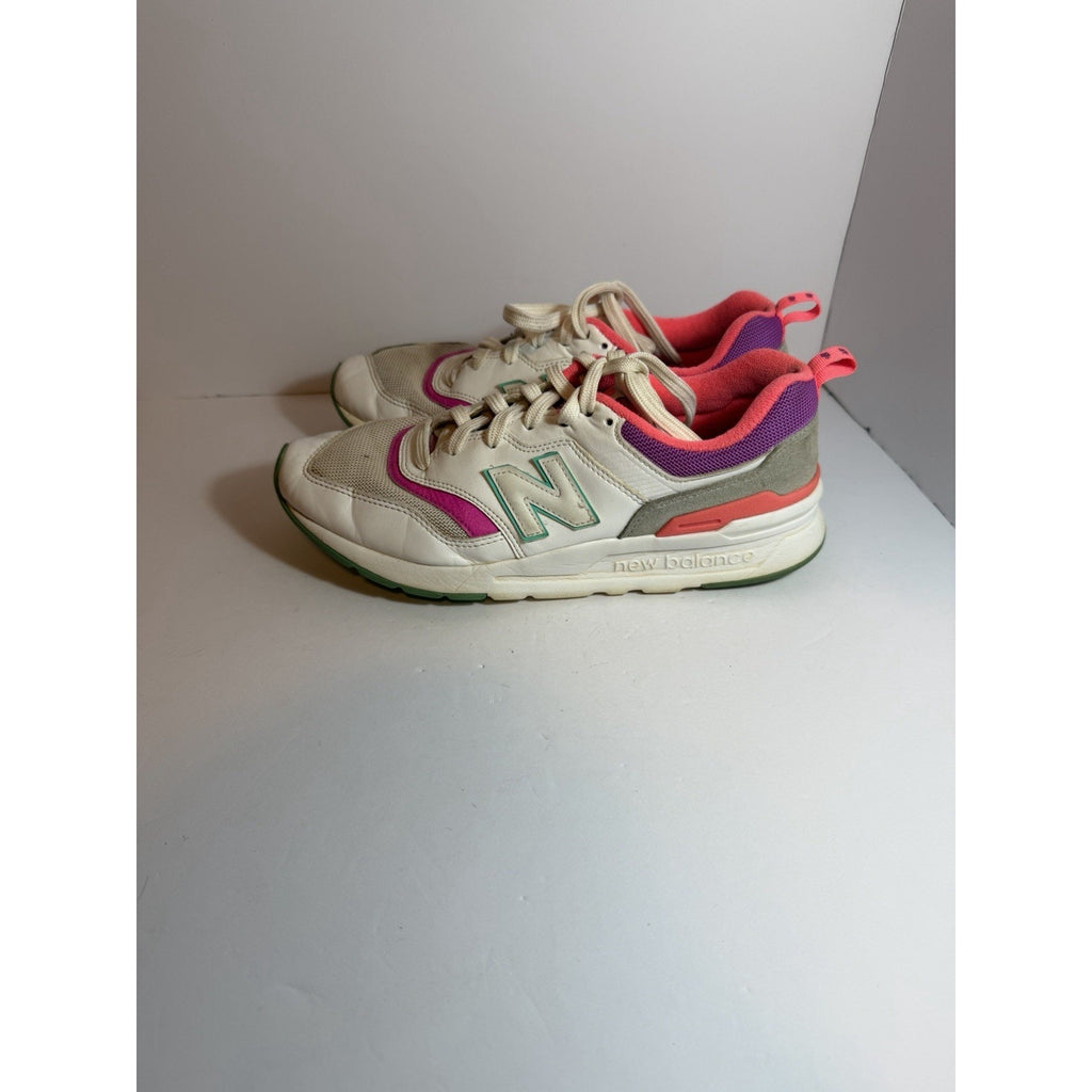 size 9 womens - new balance