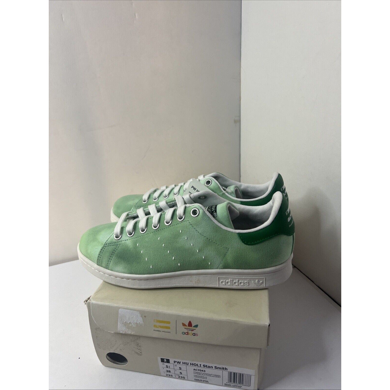 Size 5.5 - adidas Pharrell x Hu Holi x Stan Smith Green